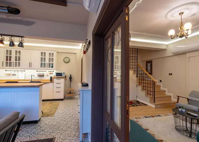 Cozy Home In Oldtown Kaleici