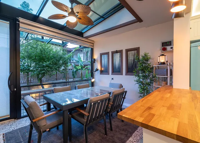 Cozy Home In Oldtown Kaleici